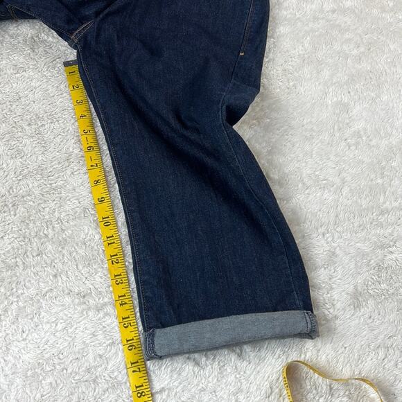 Levis Dark wash denim capri shorts, size 8 or 29 - Picture 7 of 11